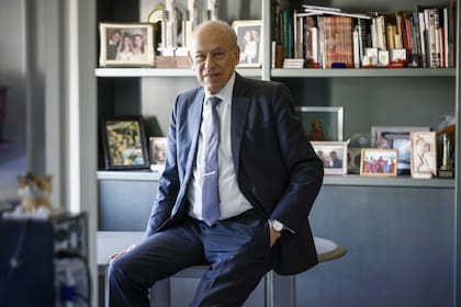 Luis Ovsejevich, gestor cultural, abogado y creador de los Premios Konex