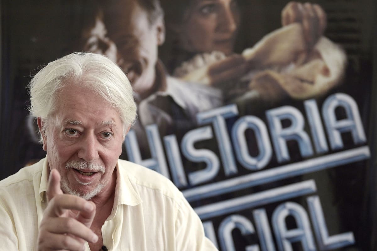 Luis Puenzo en proyección de la película argentina remasterizada "La Historia Oficial", ganadora del Oscar a la Mejor Película en Lengua Extranjera en 1986, en Buenos Aires el 14 de marzo de 2016