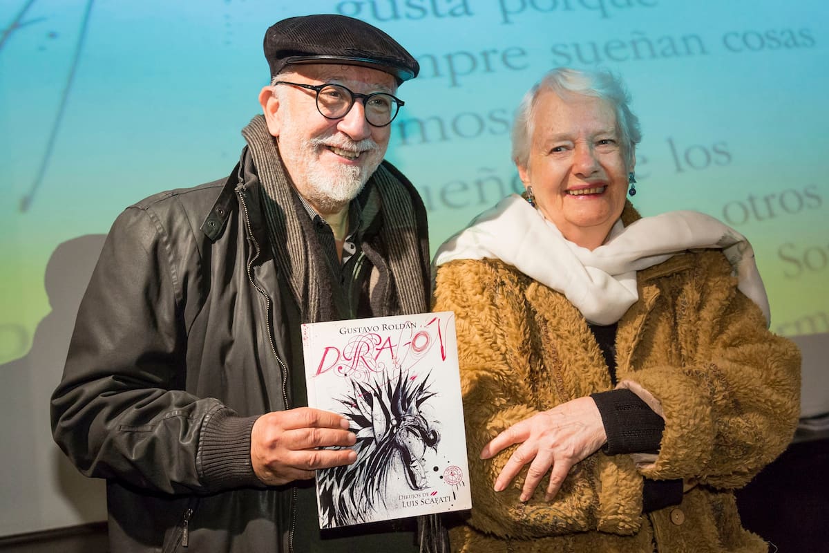 Luis Scafati y Laura Devetach en el homenaje a Gustavo Roldán