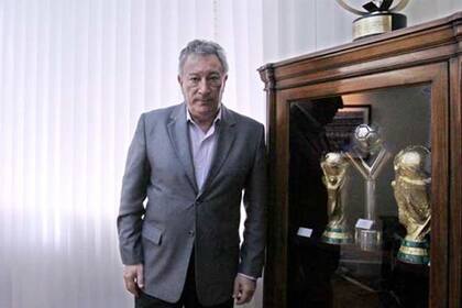 Luis Segura ratificó su candidatura presidencial