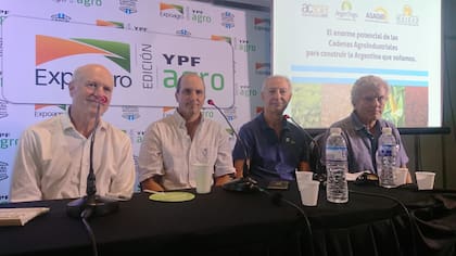 Luis Zubizarreta (Acsoja), Pedro Vigneau (Maizar), Enrique Moro (Asagir) y Miguel Cané (Argentrigo)