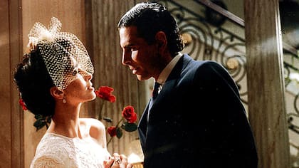 Luisa Kuliok y Jorge Martínez en "La extraña dama"
