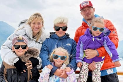 Luisana Lopilato y Michael Bublé disfrutaron de unas vacaciones familiares en un crucero por Alaska (Foto: Instagram @michaelbuble)