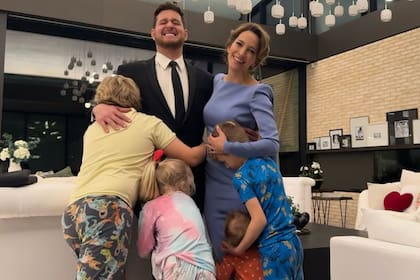 Luisana Lopilato y Michael Bublé tienen una estricta norma para no mostrar el rostro de sus hijos en las redes sociales (Foto: Instagram @michaelbuble)