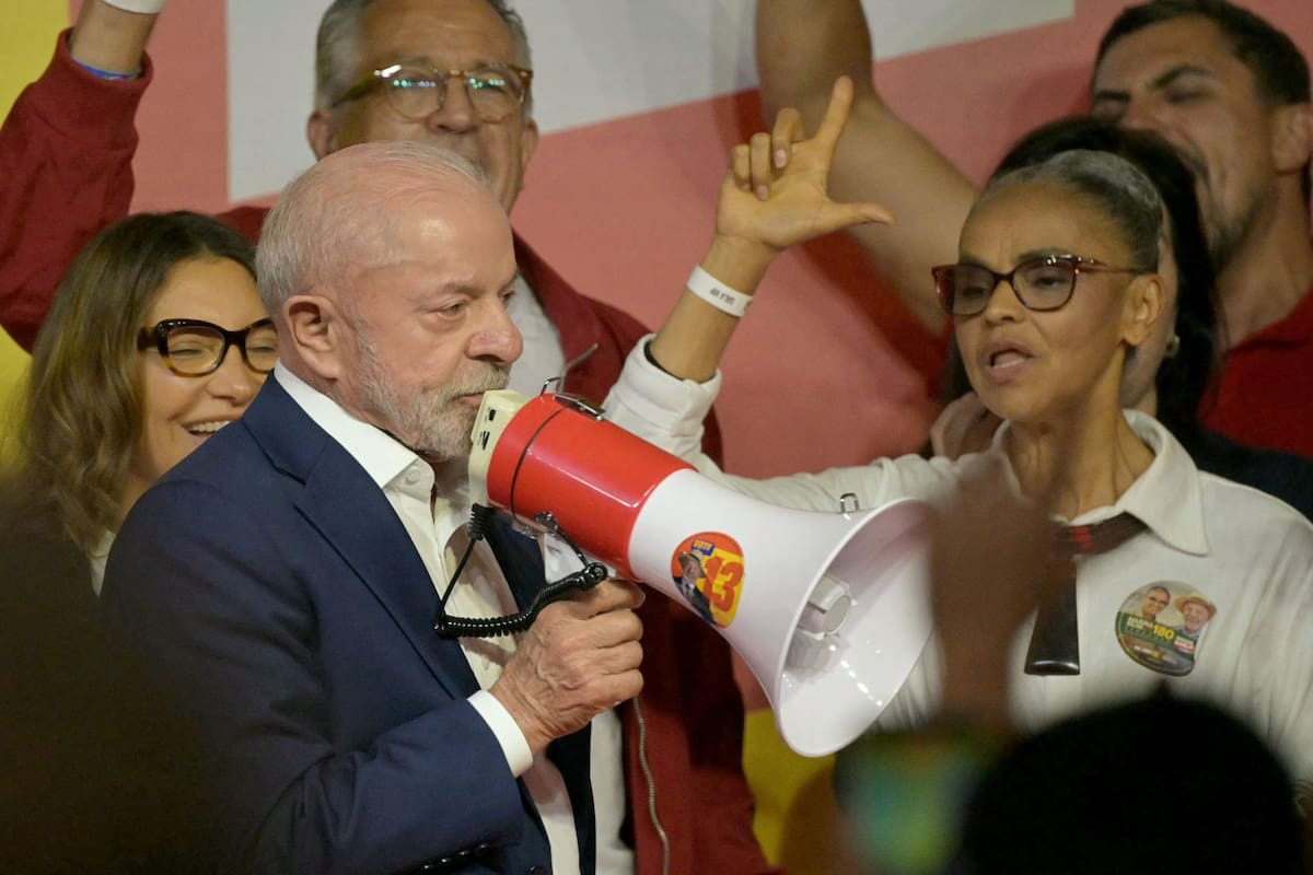 Luiz Inacio Lula da Silva, anoche, en su búnker