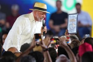 Lula lanza su candidatura a la reelección en una campaña marcada por la polarización y las denuncias de injerencia