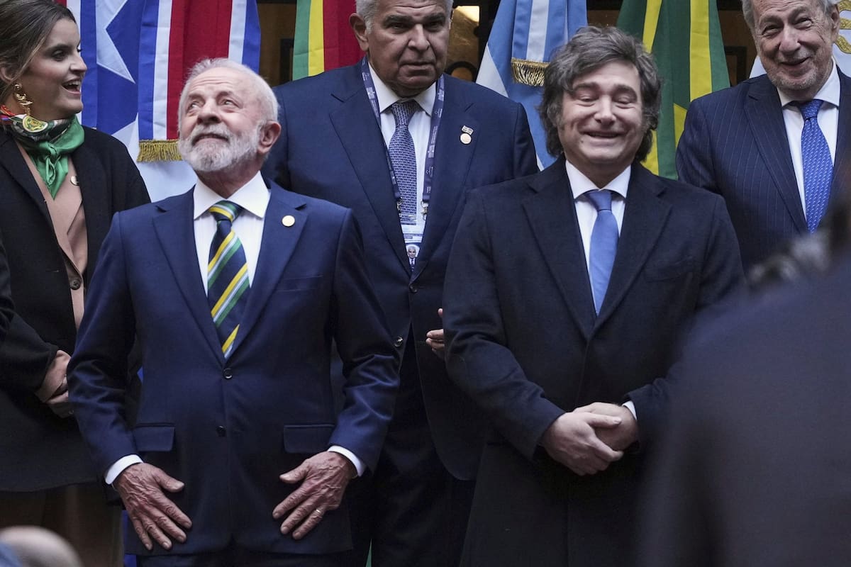 Luiz Inacio Lula da Silva y Javier Milei, durante la última reunión del Mercosur en Foz de Iguazú