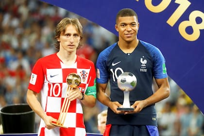 Luka Modric y Mbappe, el mejor jugador del Mundial y la figura más joven