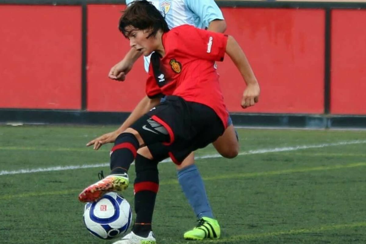 Luka Romero en acción, en las inferiores de Mallorca