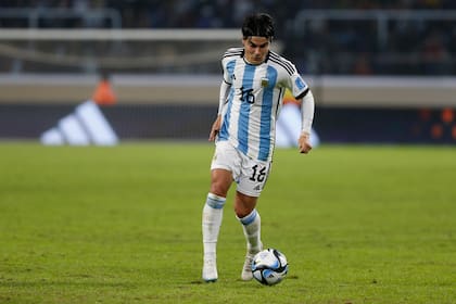 Luka Romero ingresó en el segundo tiempo de Argentina vs. Uzbekistán y cumplió con un buen rendimiento