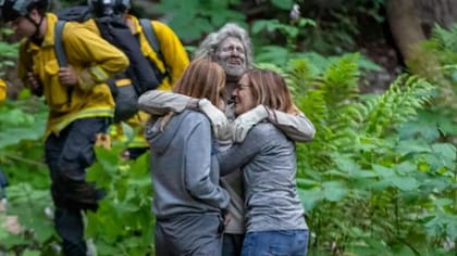 Lukas McClish fue encontrado sin heridas mayores y pudo reunirse con su familia tras consumir agua y boayas de goji, el superalimento que logró mantenerlo con vida (Archivo)