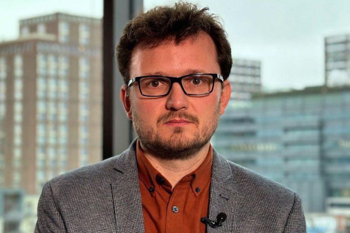 Lukasz Krupski filtró información confidencial de Tesla, según él por la preocupación que le generaba la seguridad de los sistemas de conducción automática de los automóviles.