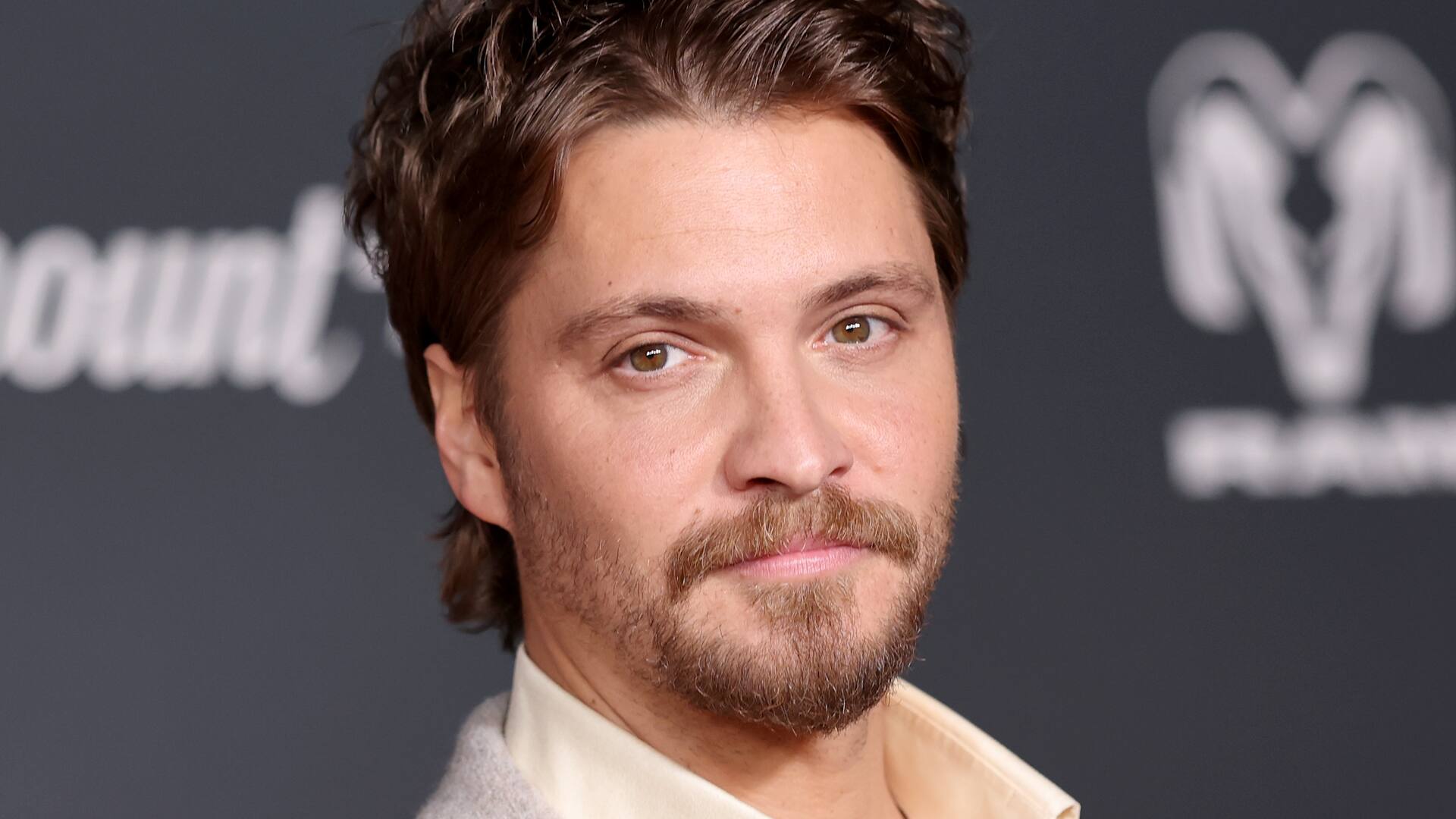Luke Grimes, en la presentación de la serie Marshals, en Los Ángeles, realizada a fines de febrero