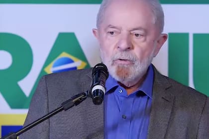 Lula anuncia a sus principales ministros