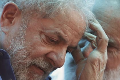 Lula da Silva sigue a la cabeza de las intenciones de voto pese a que no podría competir