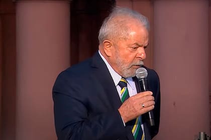 Lula da Silva, aquí durante un acto, lidera las encuestas