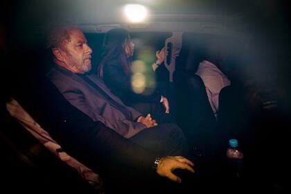 El momento en que lo encarcelaron a Lula