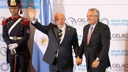 Lula y Alberto Fernández anunciaron la creación de una moneda única entre los dos países