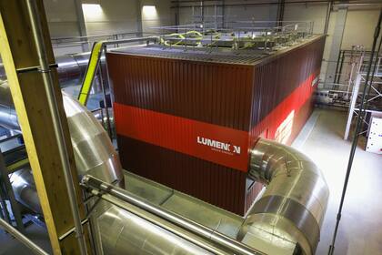 LUMENION sienta parámetros nuevos con vapor para procesos sin CO2 en aplicaciones industriales