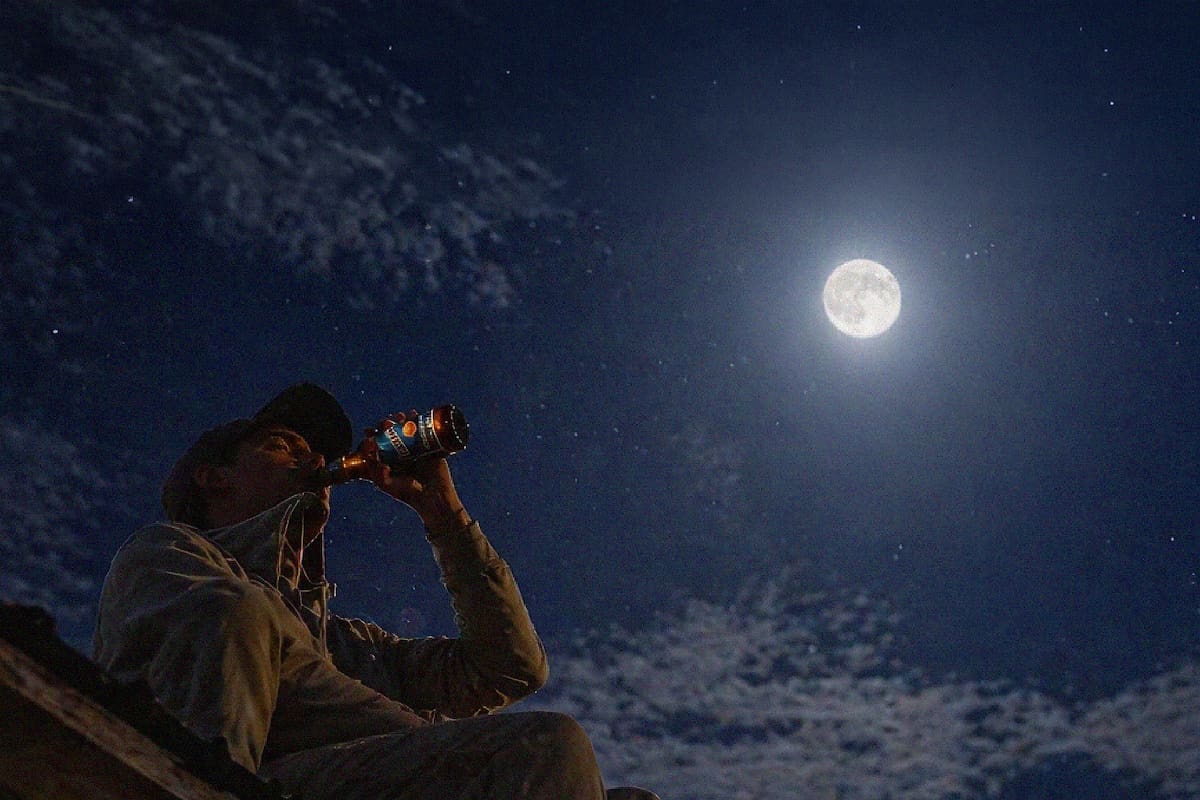Luna azul: el fenómeno que ocurre en mayo y la marca líder en cerveza lo celebra.