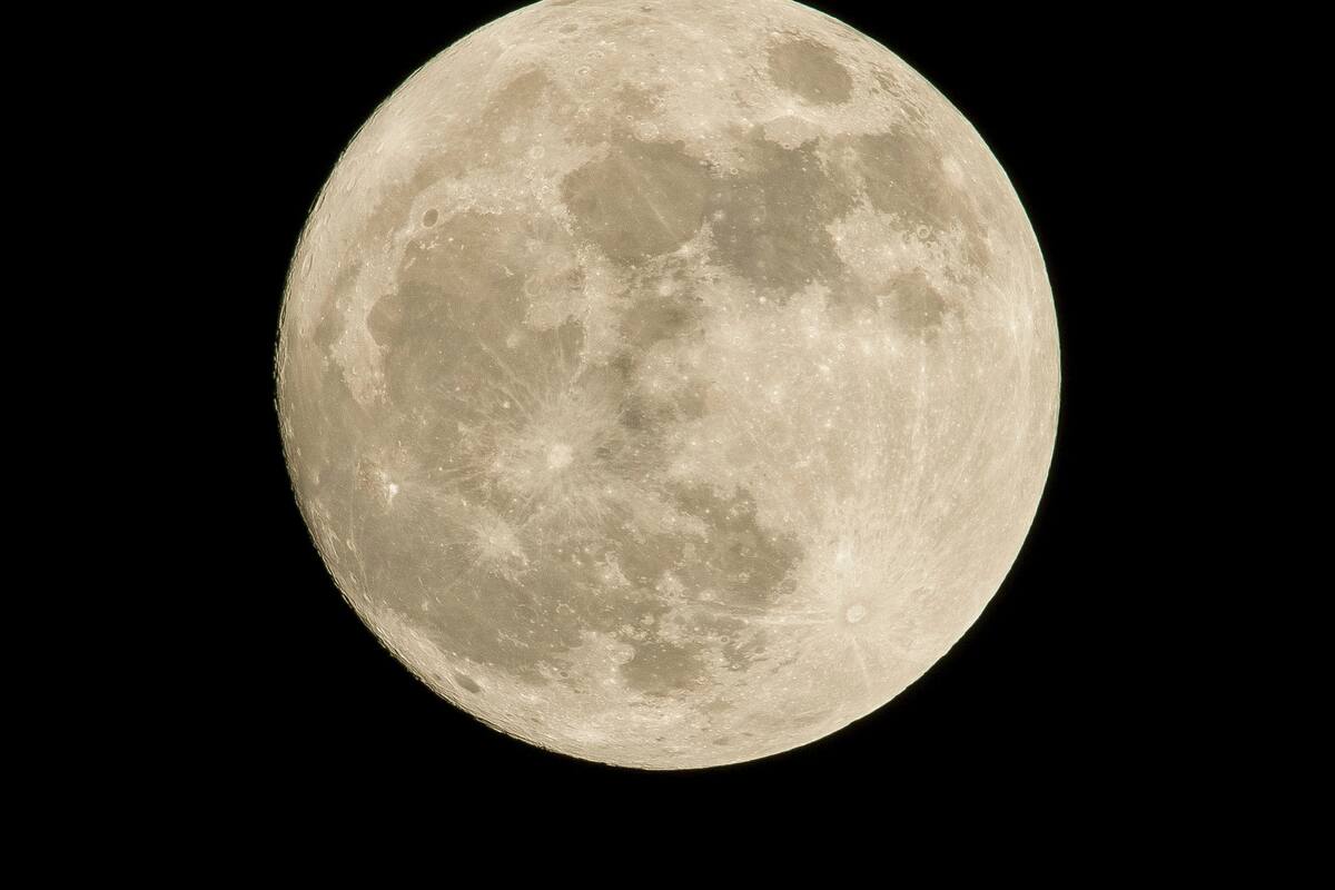 Luna llena en marzo; Pedro Lastra @peterlaster