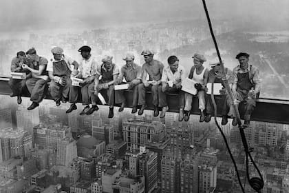 Lunch atop a Skyscraper es unas de las fotos de Nueva York más famosas del mundo.