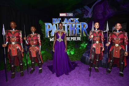 Lupita Nyong''o, Chadwick Boseman y Angela Basset fueron algunos de los protagonistas de la muy particular alfombra púrpura
