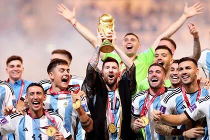Un momento que quedará grabado en los libros de historia más importantes del deporte: Lionel Messi ganó el único trofeo que le faltaba