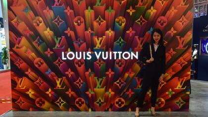 LVMH está concentrando sus esfuerzos en llegarle a clientes jóvenes y el mercado en China.