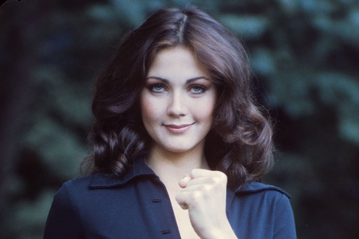 Lynda Carter en serie Wonder Woman