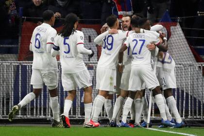 Lyon festeja el 1 a 0