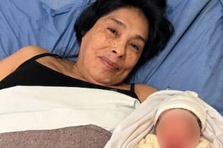 Una mujer fue madre por primera vez a los 62 años y rompió un récord en la Argentina