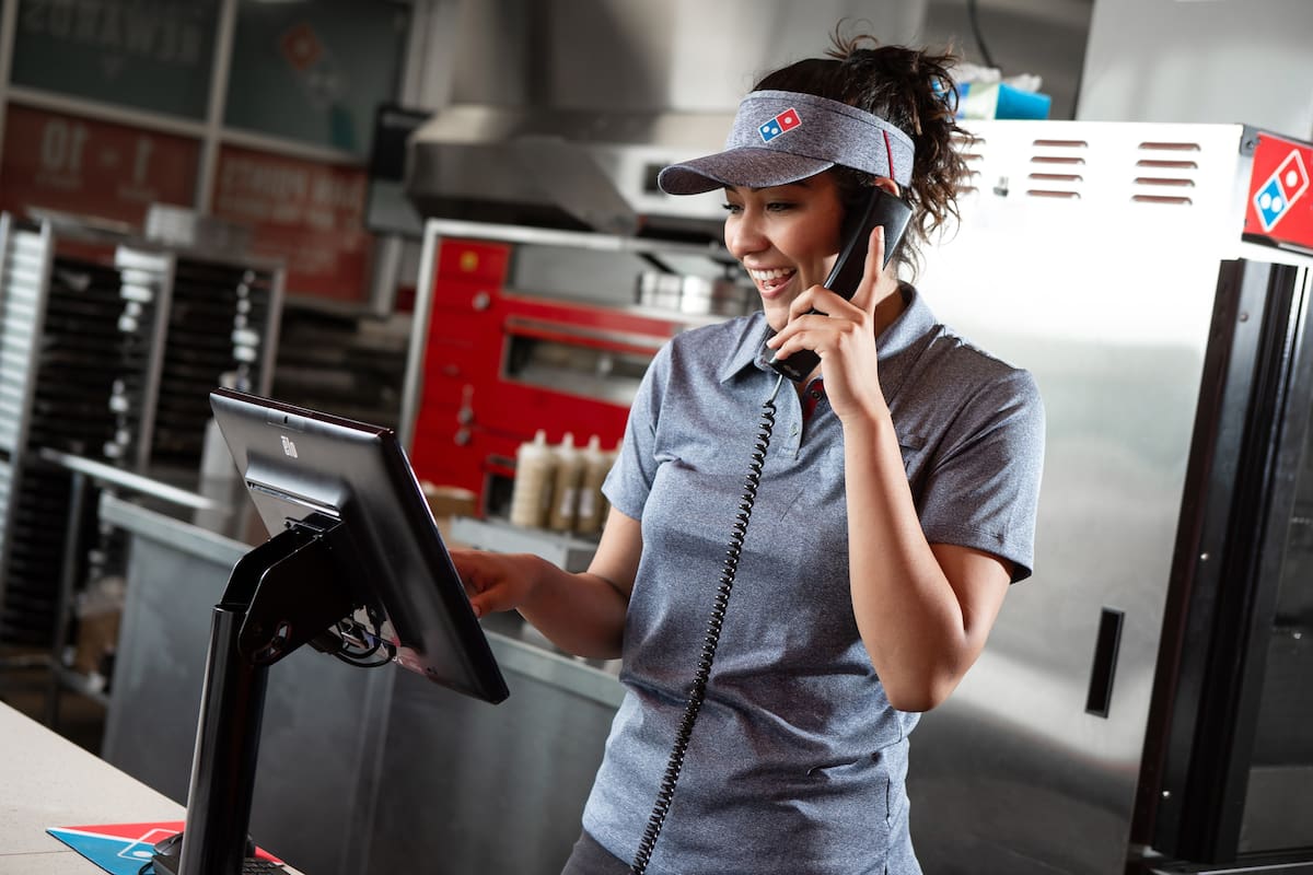 MAC Pizza busca empleados constantemente