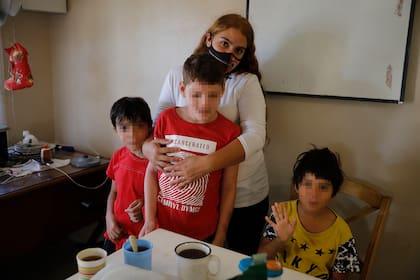 Macarena Russo, tiene tres hijos con discapacidad y ella es paciente de riesgo, espera ser vacunada