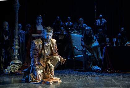 Macbeth, producción de Juventus Lyrica, en el Teatro Avenida
