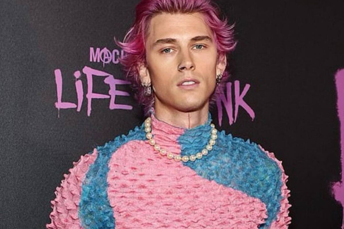 Machine Gun Kelly justificó su decisión de estrellarse una copa en la cara en su última presentación