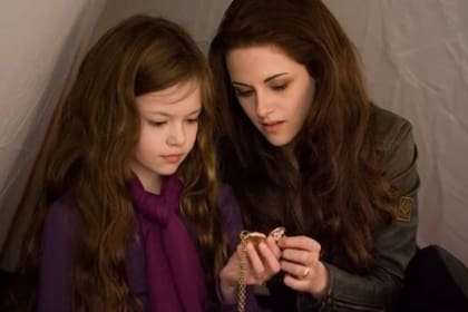 Mackenzie Foy triunfó como estrella infantil para encarnar a la bebé recién nacida de Bella Swan y Eduard Cullen