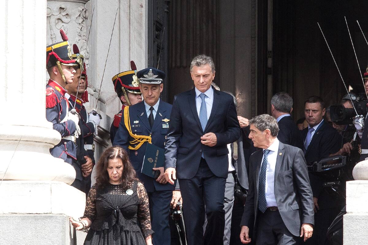 Macri anunció el aumento de la AUH en el Congreso, pero se quedó con un margen para subir el gasto social