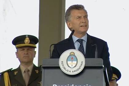 Macri celebró el Día del Ejército Argentino en el Colegio Militar: "Necesitamos fuerzas armadas que se adapten al siglo XXI"