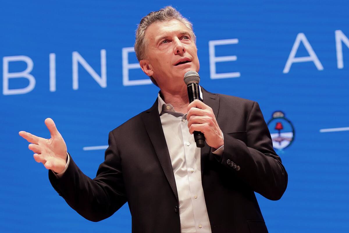 Macri continúa estableciendo su figura electoral.