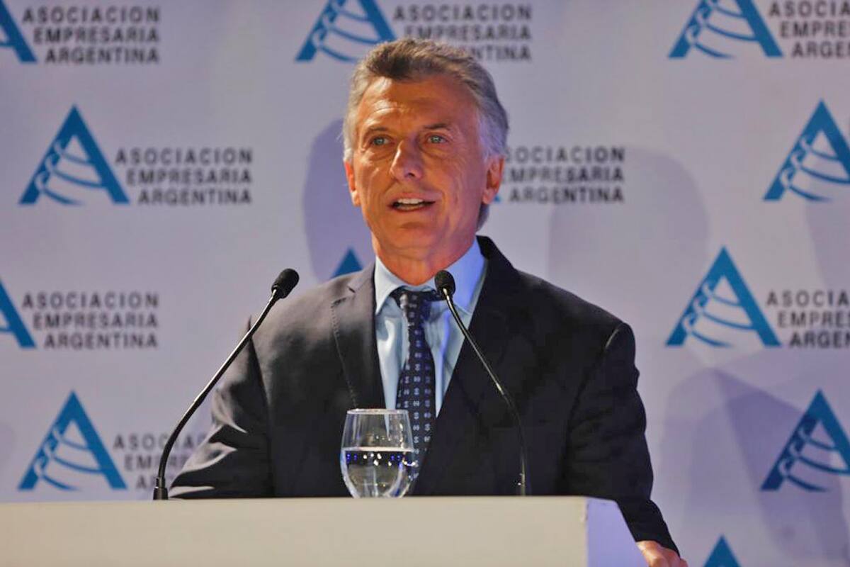 Macri en AEA: "Hemos cometido errores y dado pronósticos que no se cumplieron "