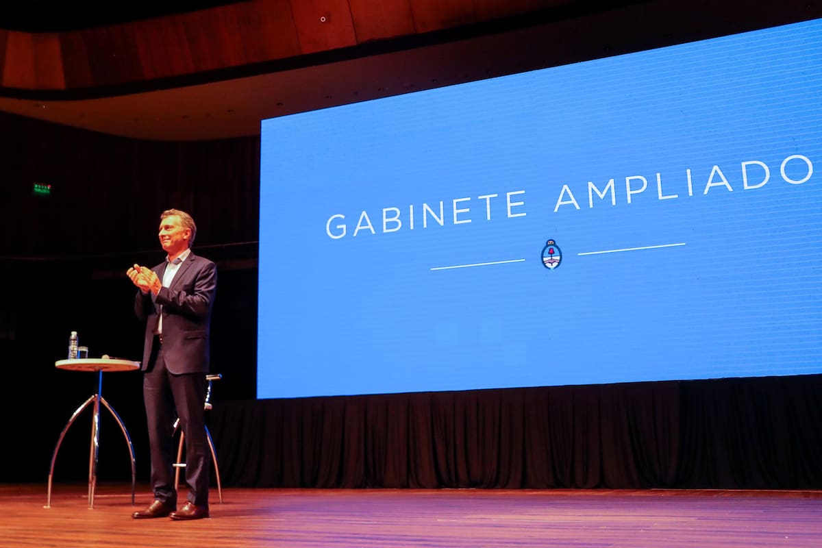 Macri encabezó ayer en el CCK un acto con 1200 funcionarios y se emocionó al recibir el apoyo para ir en busca de la reelección