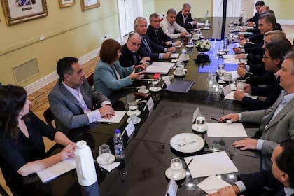 Macri evitó ayer alusiones a los conflictos electorales en la reunión de gabinete