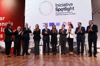 Macri junto a Awada, Vidal, Stanley junto al canciller Faurie y la titular del INAM, Túñez, anunciaron la aplicación del programa en e país junto al comisario de Cooperación de la Unión Europea, Neven Mimica