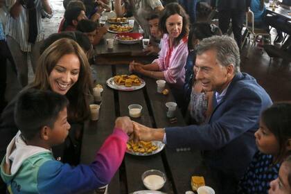 Macri junto a Vidal en una colonia de vacaciones en Ezeiza