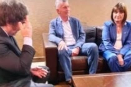 Macri y Bullrich, con Milei tras el triunfo