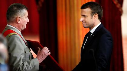 Macron asumió en Francia: prometió combatir el terrorismo y el autoritarismo