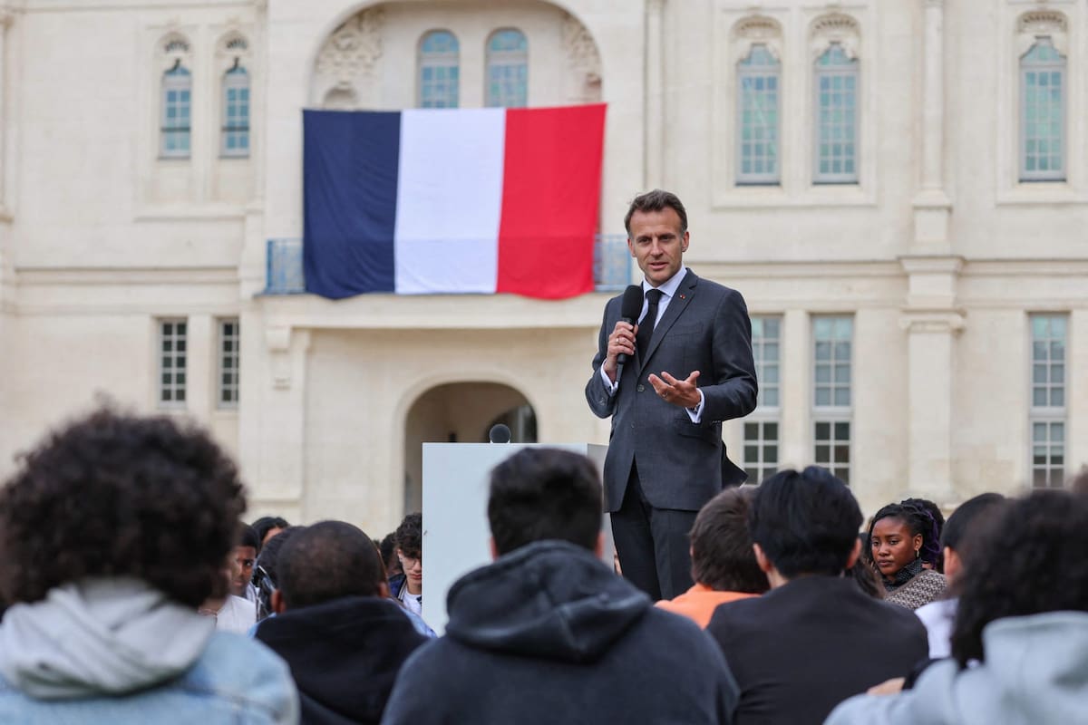 Macron esta tarde, durante un encuentro con estudiantes secundarios