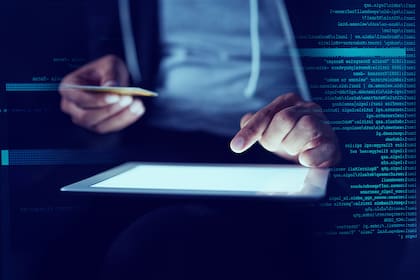 Macron planteó una “regulación adecuada, armonizada” de las criptomonedas