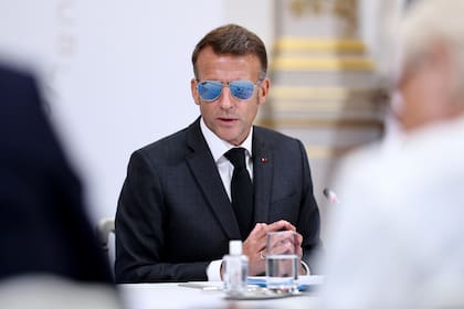 Macron quiere que la ley entre en vigor al inicio del nuevo año escolar en septiembre